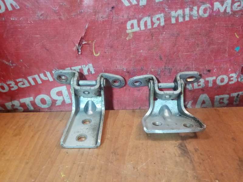 Петля двери задняя левая HYUNDAI GETZ TB G4EA