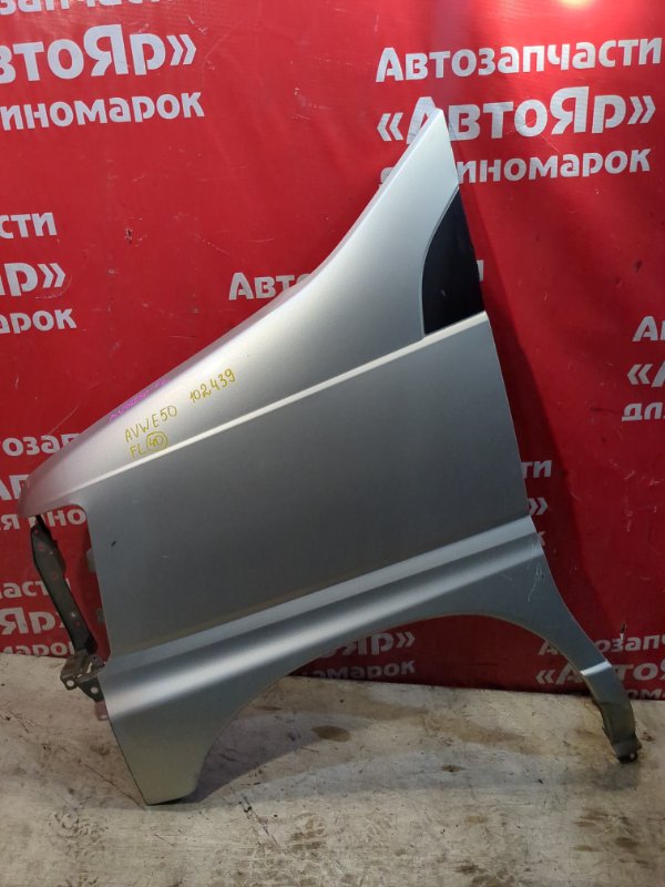 Крыло Nissan Elgrand AVWE50 QD32ETI 1998.12 переднее левое 1-я модель!!! Код краски KR3. Царапины.