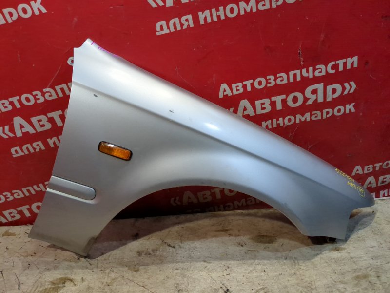 Крыло Honda Domani MB3 D15B 2000 переднее правое Код краски Серебро.