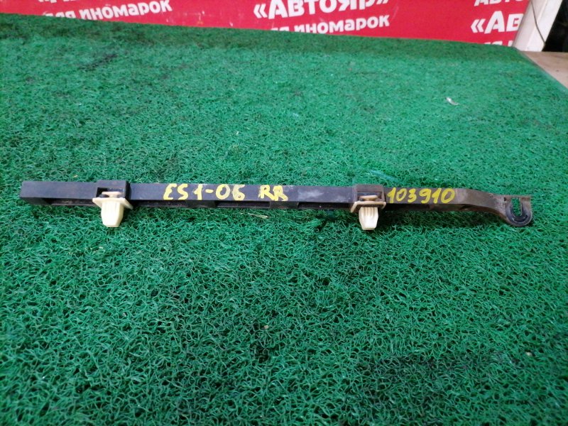 Кронштейн бампера Honda Civic Ferio ES1 D15B 2003 задний правый