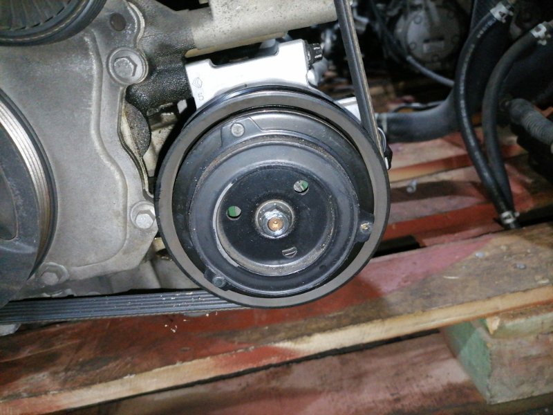 Компрессор кондиционера Subaru Traviq XM220 Z22SE 2004