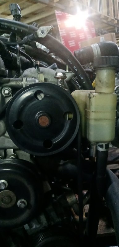 Насос гидроусилителя Mazda Cx-7 ER3P L3-VDT 2008 EG21-32-650C