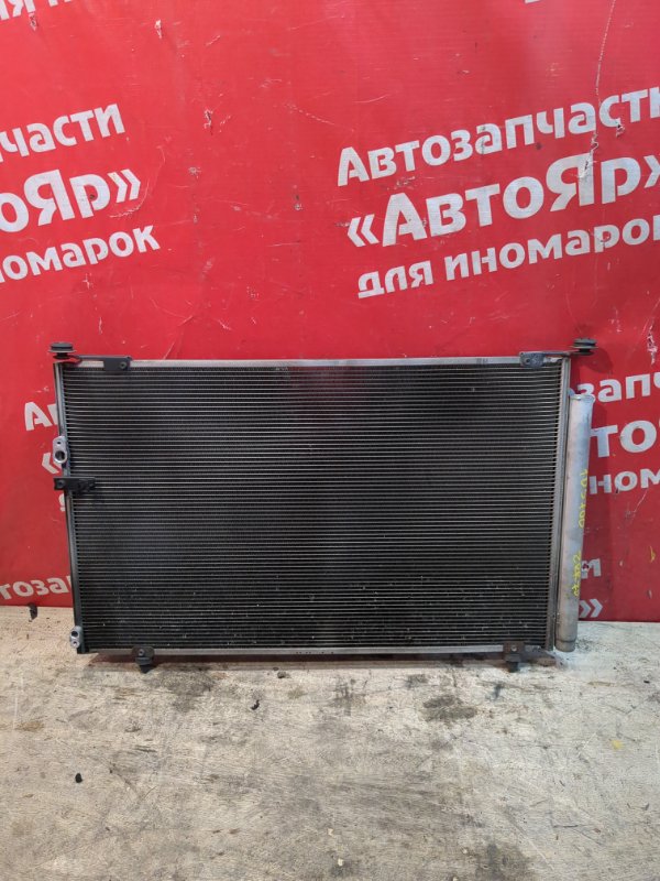 Радиатор кондиционера Toyota Voxy ZRR70W 3ZR-FAE 2010.08 88460-28640