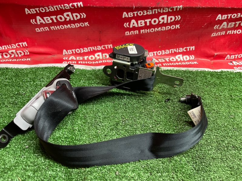 Ремень безопасности Mazda Axela BK5P ZY-VE 2007 передний правый Черный с зарядом.