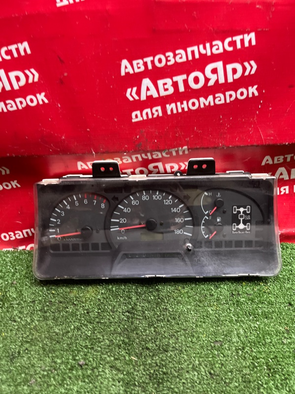 Комбинация приборов Mitsubishi Delica PD6W 6G72 2004 MN179959