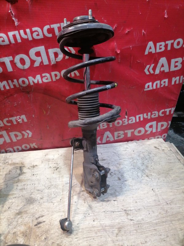 Стойка подвески Mitsubishi Lancer X CY3A 4B10 2010 передняя правая Дефект пыльника. Цена за штуку,