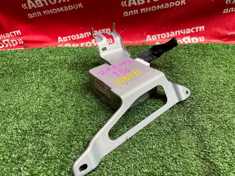 Блок управления рулевой рейкой Toyota Corolla Fielder ZRE142G 2ZR-FE 2007 89650-12580