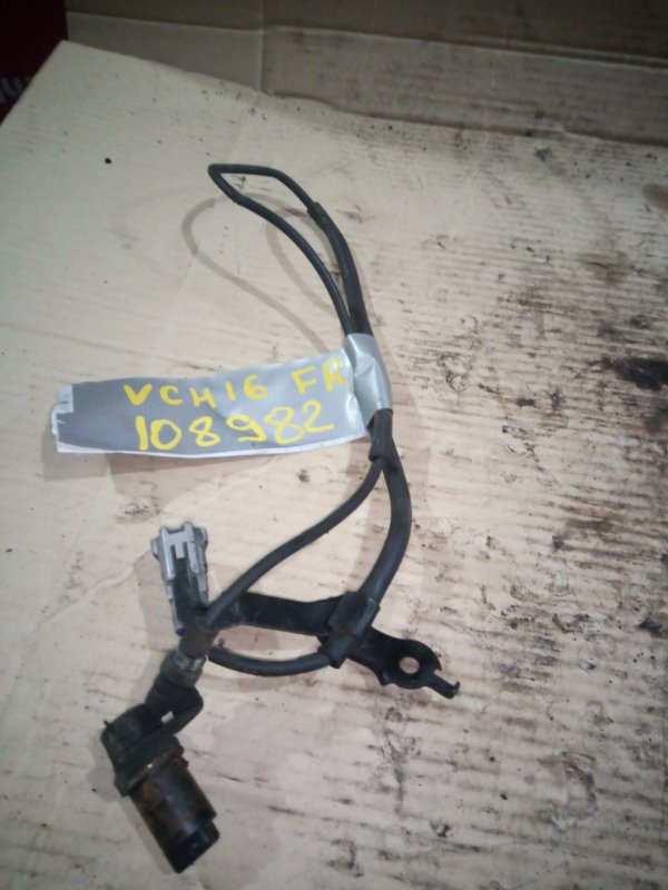 Датчик abs Toyota Grand Hiace VCH16 5VZ-FE 2000 передний правый 89542-26050