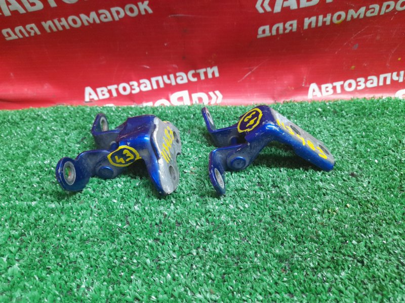 Петля двери задняя правая LEXUS CT200H ZWA10 2ZR-FXE