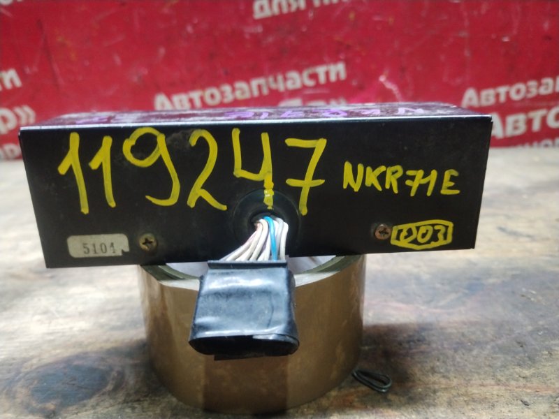 Блок управления ELF NKR71E 4HG1