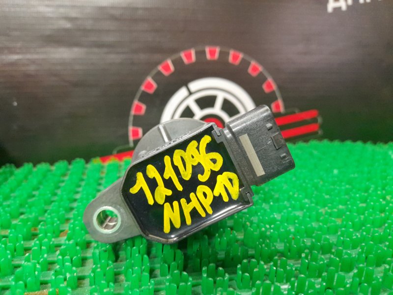 Катушка зажигания AQUA NHP10 1NZ-FXE