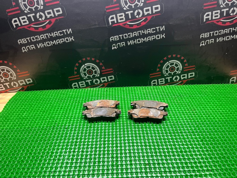 Тормозные колодки переднее TOYOTA CORONA PREMIO 2000 ST215 3S-FE 04465-20490 Б/У