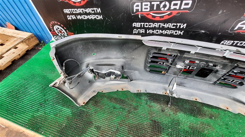 Бампер передний ELGRAND 2001 ATWE50 ZD30DDTI