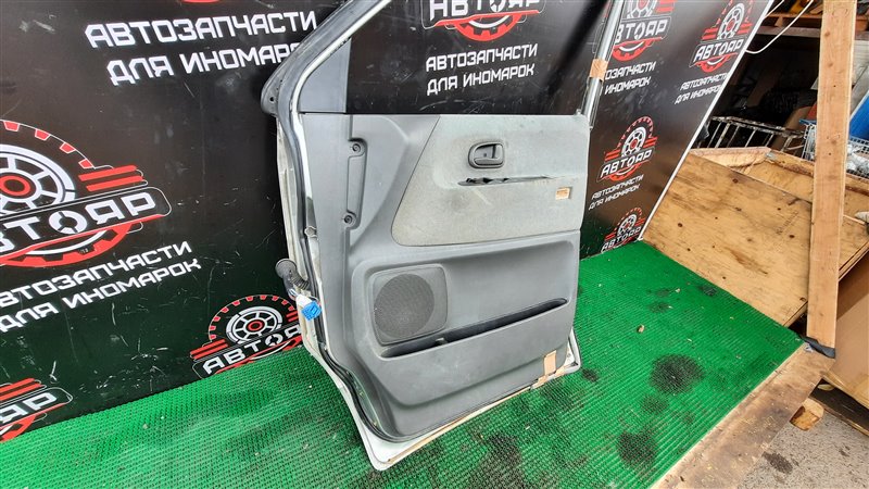 Дверь боковая передняя правая TOWNACE NOAH 1999 CR50G 3C-TE
