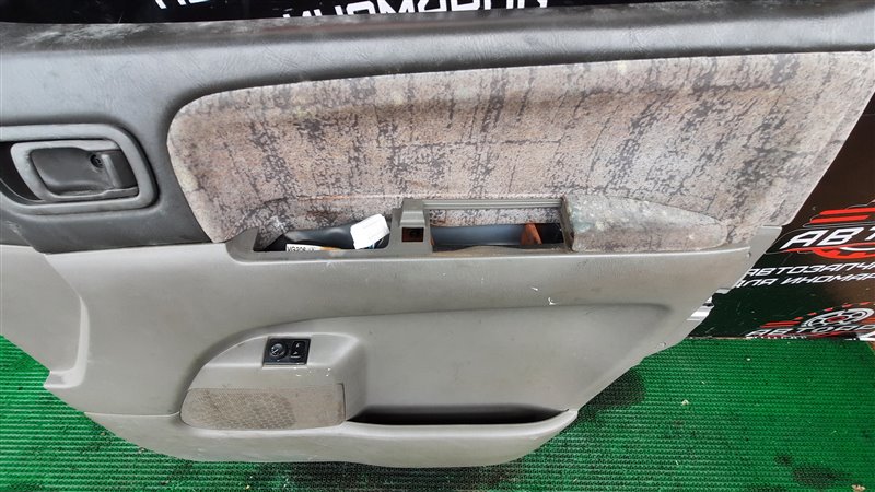 Дверь боковая передняя правая ELGRAND 2001 ATWE50 ZD30DDTI