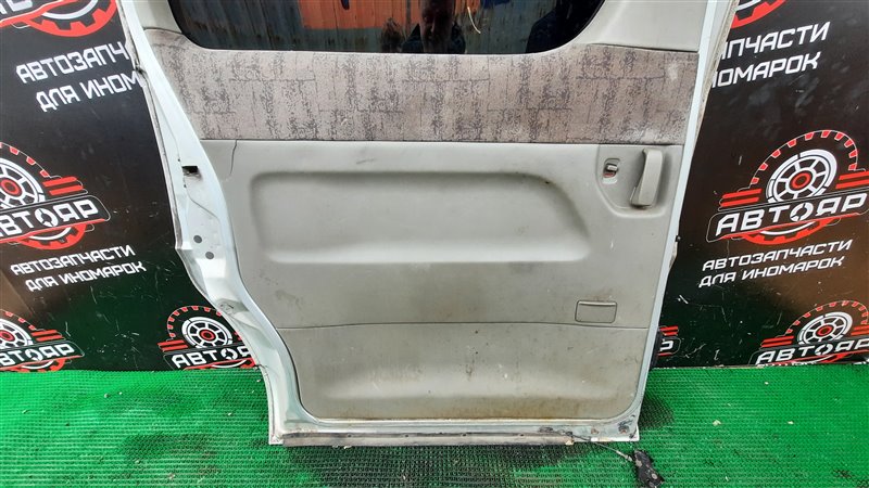 Дверь боковая задняя левая ELGRAND 2001 ATWE50 ZD30DDTI