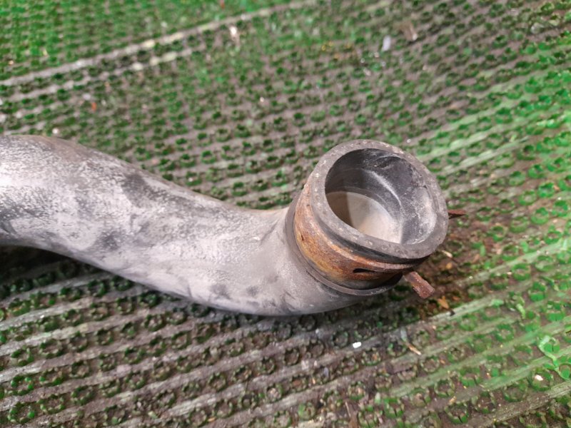 Патрубок ELGRAND 1997 AVWE50 QD32ETI