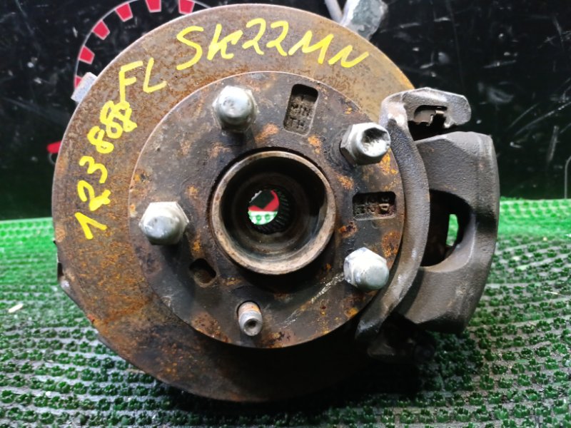 Ступица передняя левая VANETTE 1999 SK22MN R2
