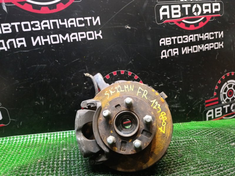Ступица передняя правая NISSAN VANETTE 1999 SK22MN R2 40202HA200 Б/У