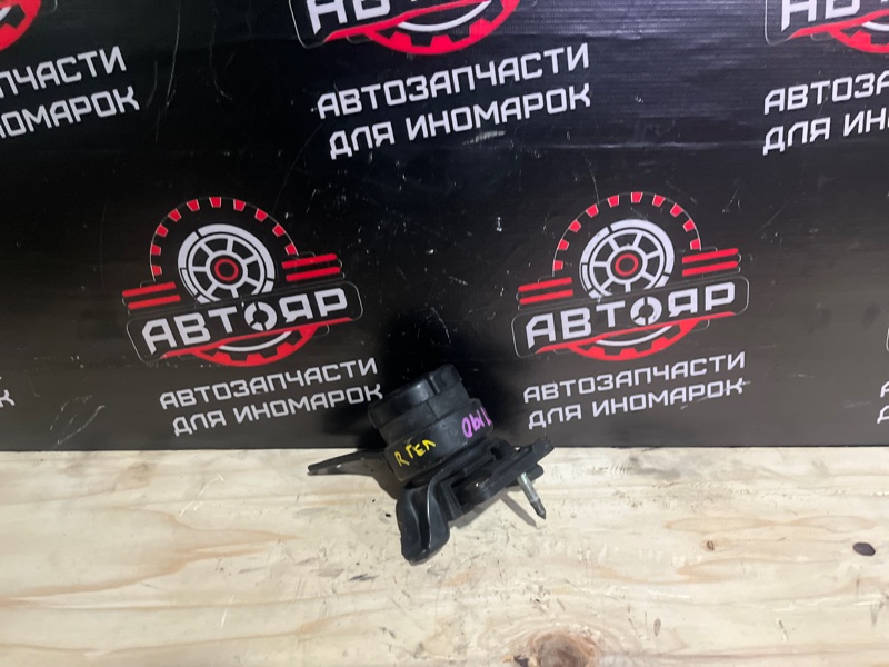 Подушка двигателя правая TOYOTA CORONA 1994 ST190 4S-FE 1236274380 контрактная