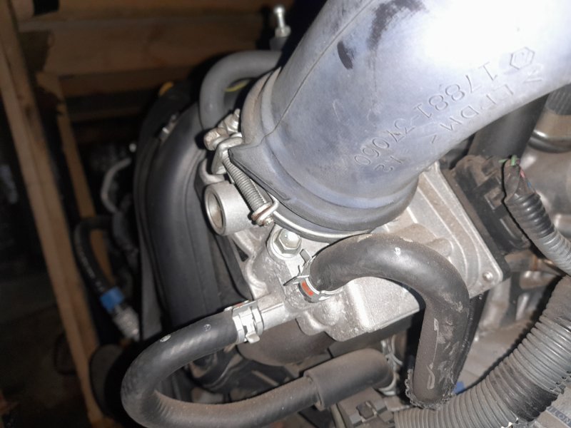 Заслонка дроссельная TOYOTA COROLLA FIELDER ZRE142G 2ZR-FE