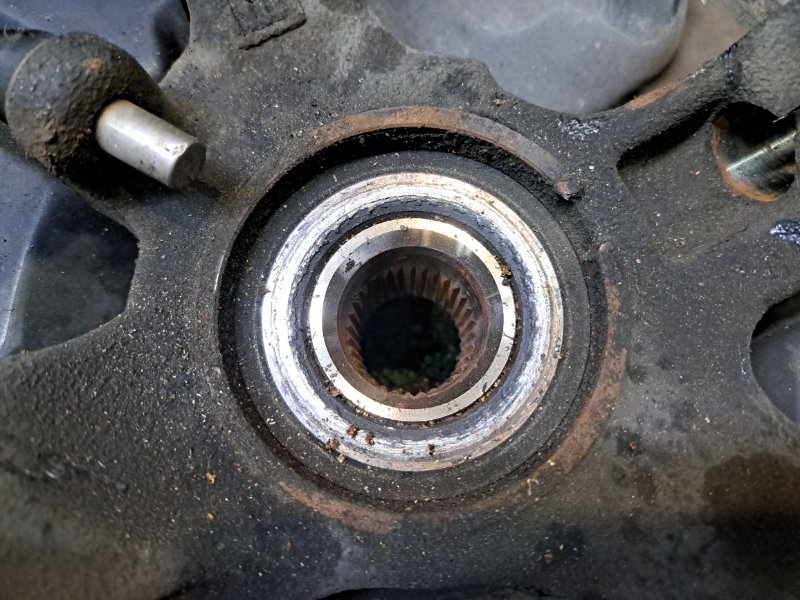 Ступица передняя правая CX-7 2008 ER3P L3-VDT