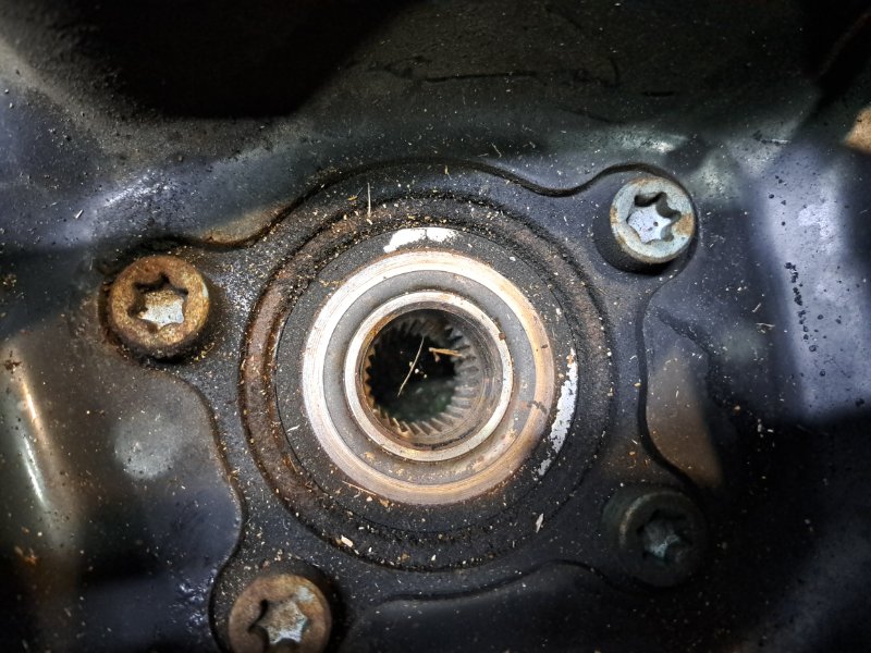 Ступица задняя левая CX-7 2008 ER3P L3-VDT