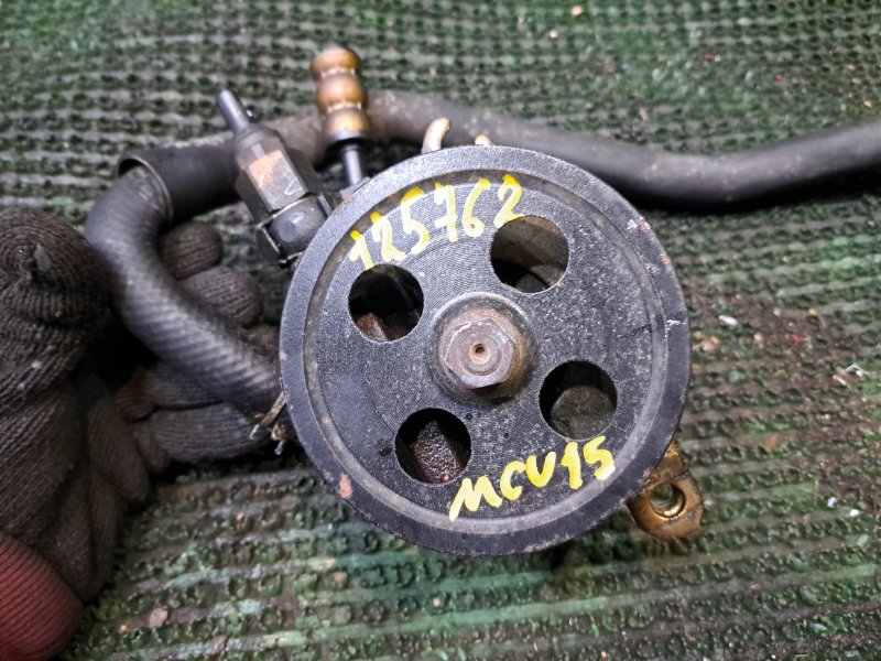 Насос гидроусилителя HARRIER 2000 MCU15W 1MZ-FE