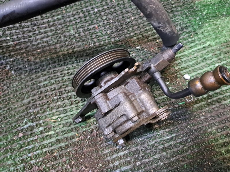 Насос гидроусилителя HARRIER 2000 MCU15W 1MZ-FE
