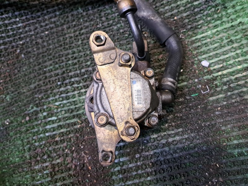 Насос гидроусилителя HARRIER 2000 MCU15W 1MZ-FE