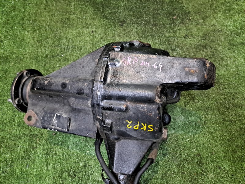 Редуктор передний BONGO 2014 SKP2M L8