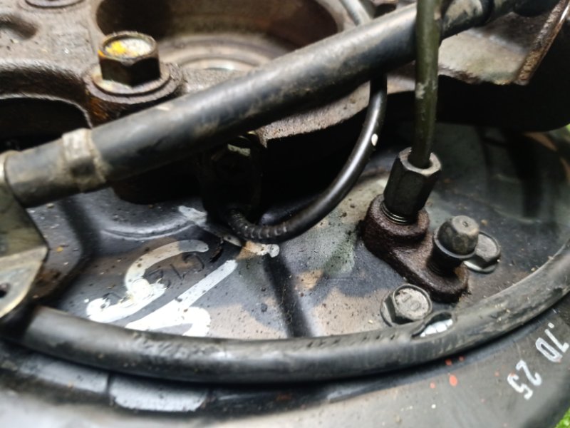 Запчасть датчик abs задний правый SUZUKI ESCUDO 2007 TD54W J20A 56310-65J00 Б/У Датчик ABS задний правый SUZUKI ESCUDO 2007 TD54W J20A 56310-65J00 Б/У