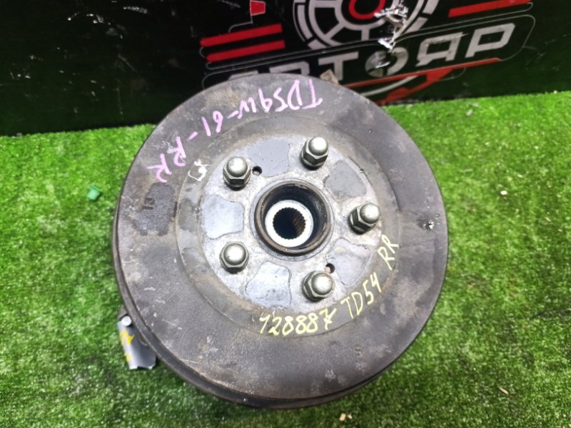 Ступица задняя правая SUZUKI ESCUDO 2007 TD54W J20A Б/У