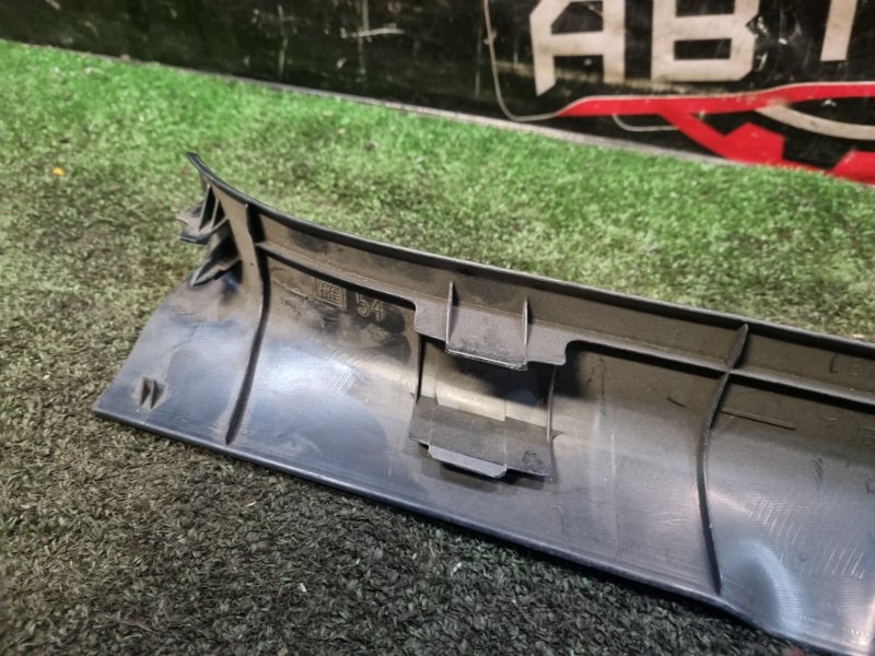 Накладка на порог передняя правая GS350 2006.05 GRS191 2GR-FSE