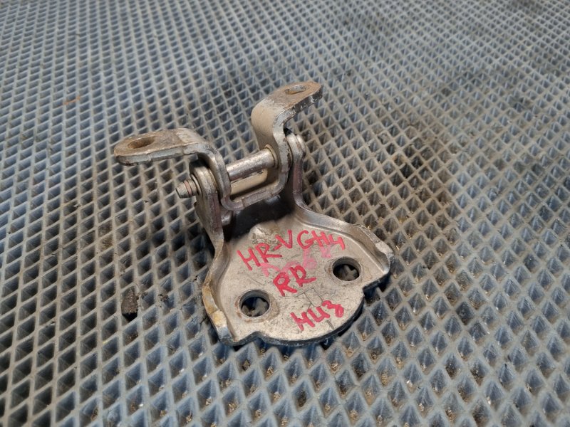 Петля двери задняя правая HR-V 1999 GH4 D16A