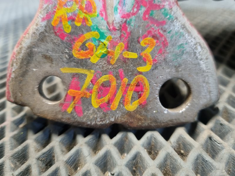 Петля двери задняя правая HR-V 1999 GH3 D16A