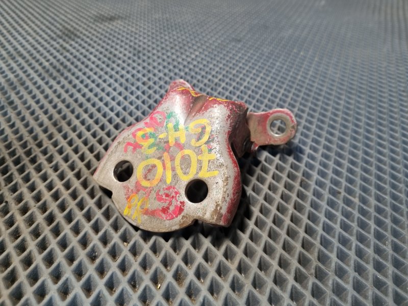 Петля двери задняя правая HR-V 1999 GH3 D16A