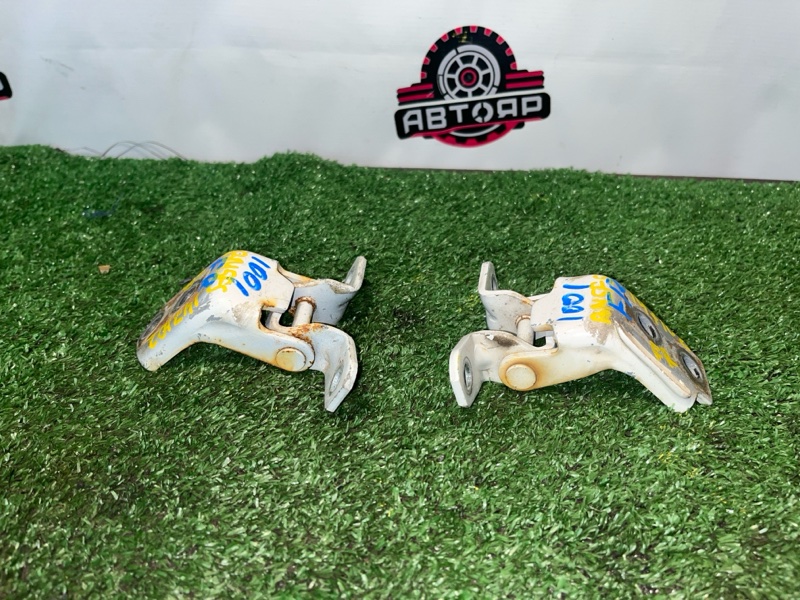 Петля двери передняя правая AXELA 2014 BM5FS P5-VPS