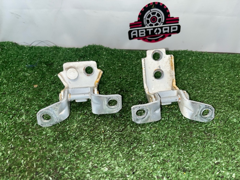 Петля двери задняя правая AXELA 2014 BM5FS P5-VPS