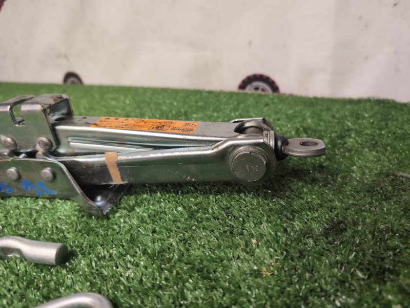 Домкрат NISSAN TEANA PJ31 VQ35DE