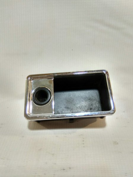 Пепельница Bmw E39 Пепельница Bmw E39