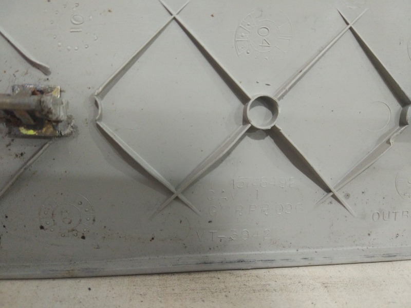 Накладка на порог Cadillac Escalade LQ9 Накладка на порог Cadillac Escalade LQ9