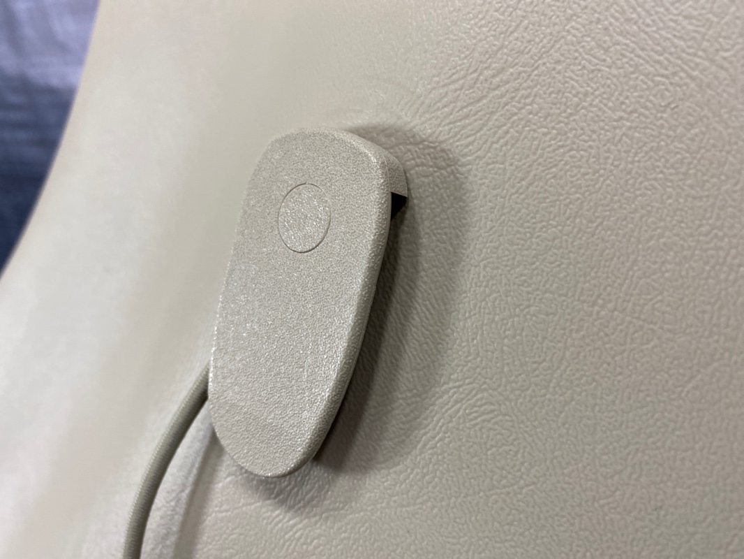 Обшивка салона задняя правая Escalade 2004 LQ9