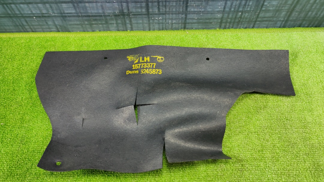 Пыльник кузова передний левый Cadillac Escalade 2004 LQ9 15773377 контрактная