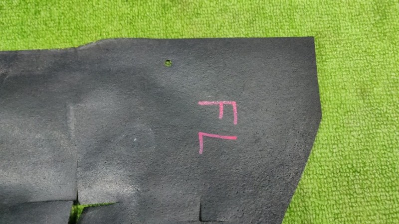 Пыльник кузова передний левый Escalade 2004 LQ9