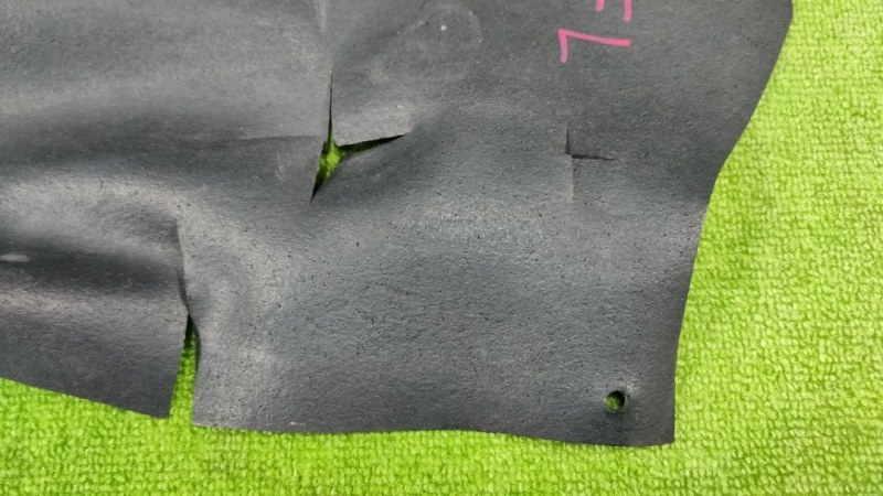 Пыльник кузова передний левый Escalade 2004 LQ9