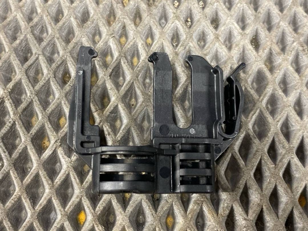 Кронштейн Porsche Cayenne 9PA 4800