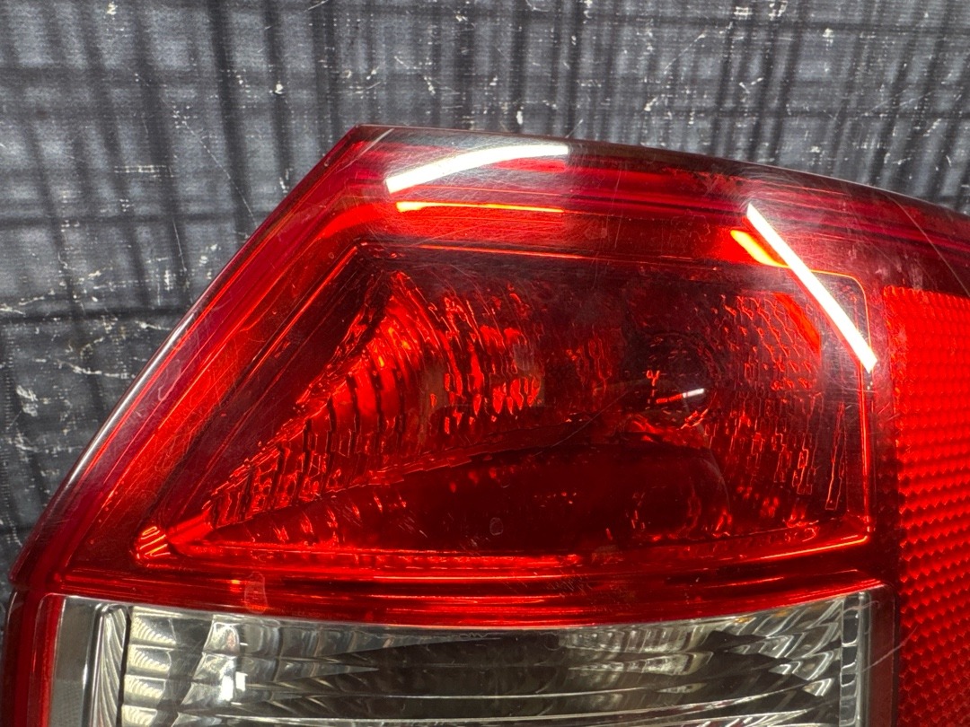 Фонарь правый AUDI A4 Avant B6 AMB