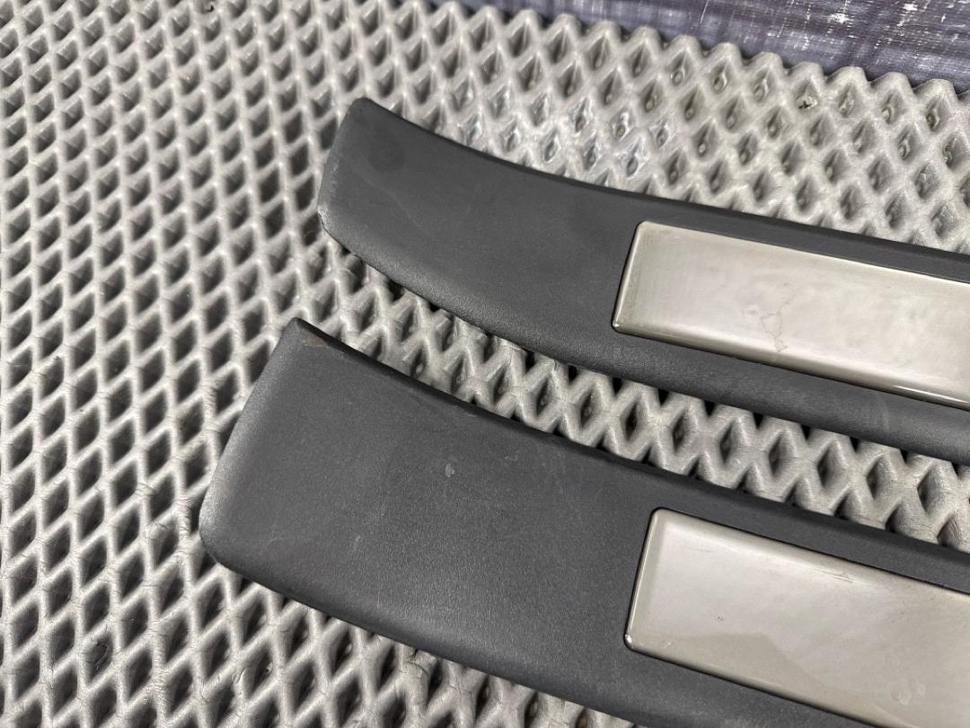 Комплект накладок на порог A4 Avant 2004 B6 AMB Комплект накладок на порог A4 Avant 2004 B6 AMB