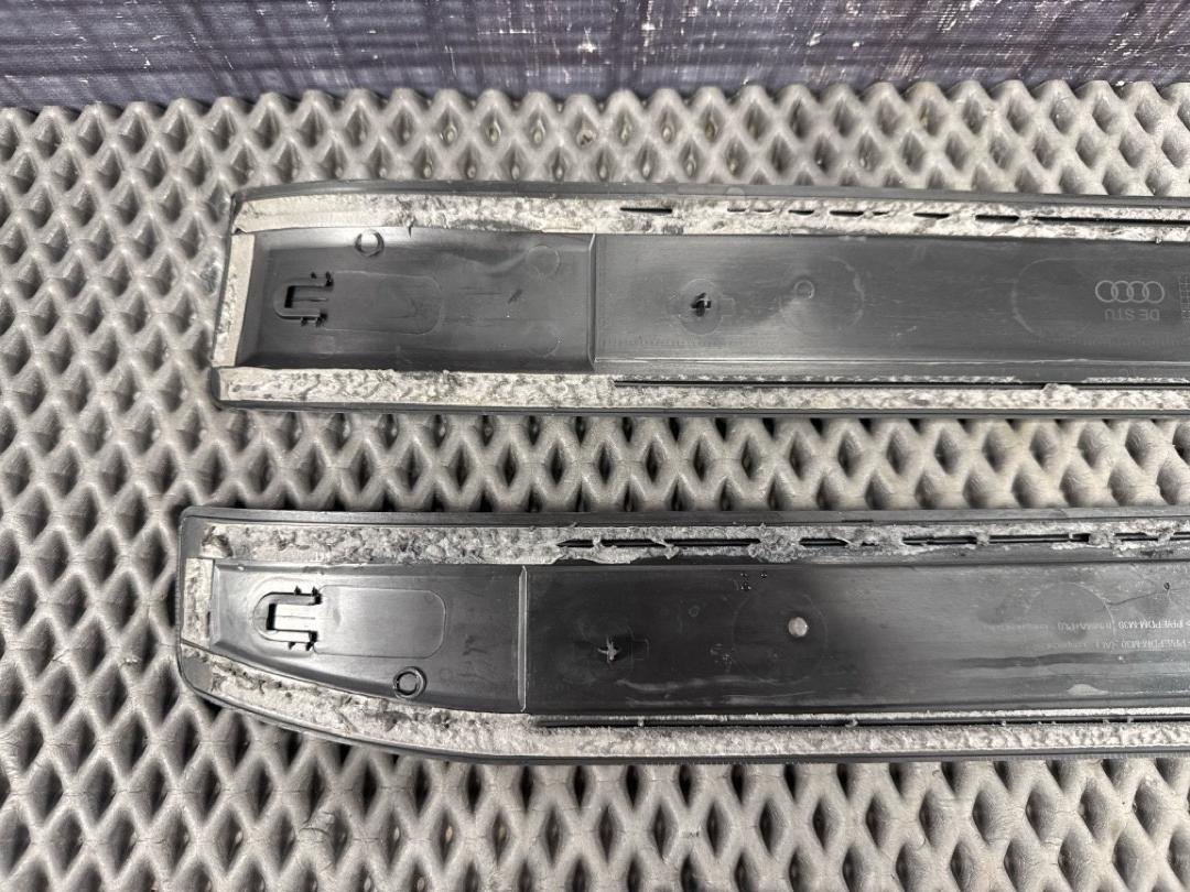 Комплект накладок на порог A4 Avant 2004 B6 AMB Комплект накладок на порог A4 Avant 2004 B6 AMB